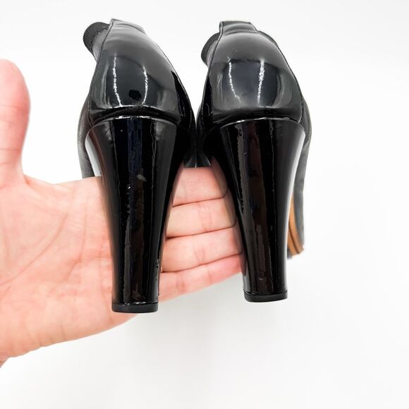 Chanel CC Logo Cap Toe Elastic Pumps Black Leather Heels EU 41.5 - Picture 4 of 12